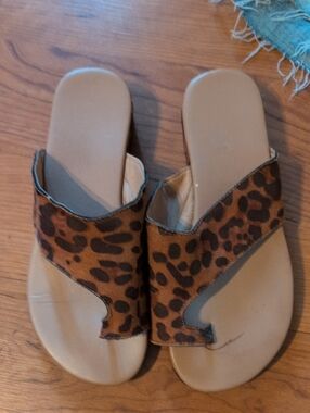 Leopard Print Slide Sandals - Brown/Tan